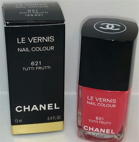 Chanel Tutti Frutti Le Vernis Nail Colour Review